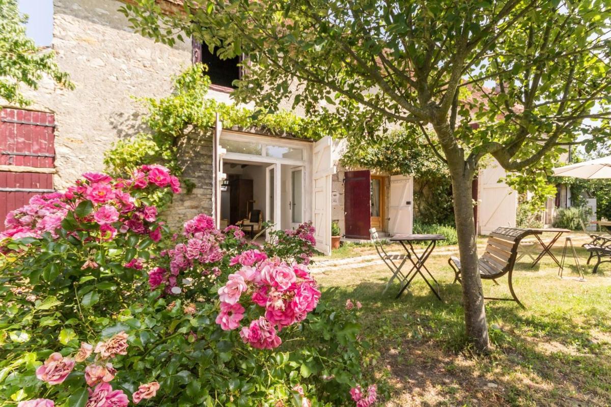Bed and Breakfast La Thibaude - Livry Livry  Exterior foto